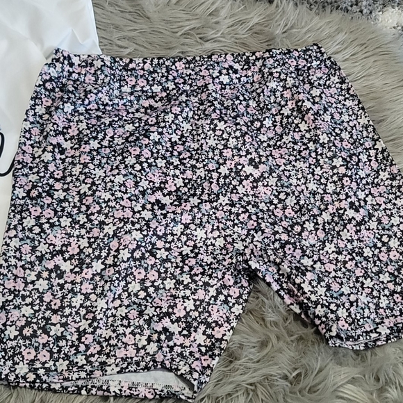 Woman's casual 2 piece set - Picture 3 of 4